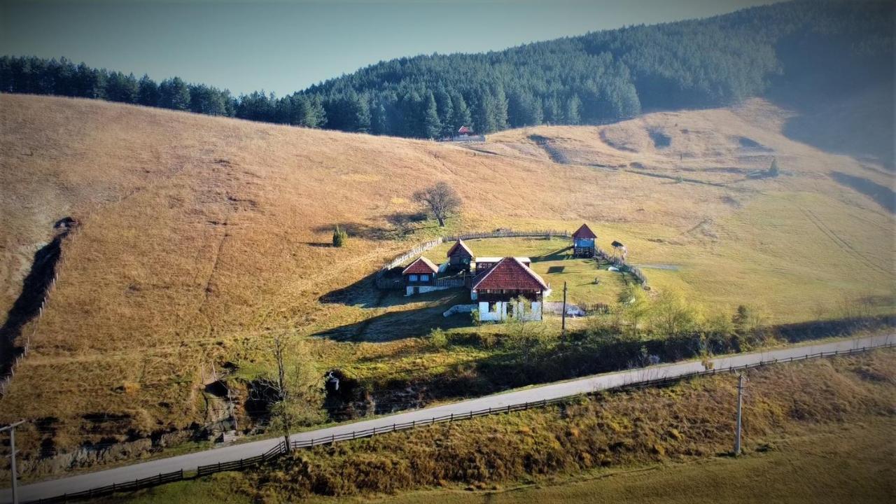 Etno Village Gostoljublje Kosjeric Bagian luar foto