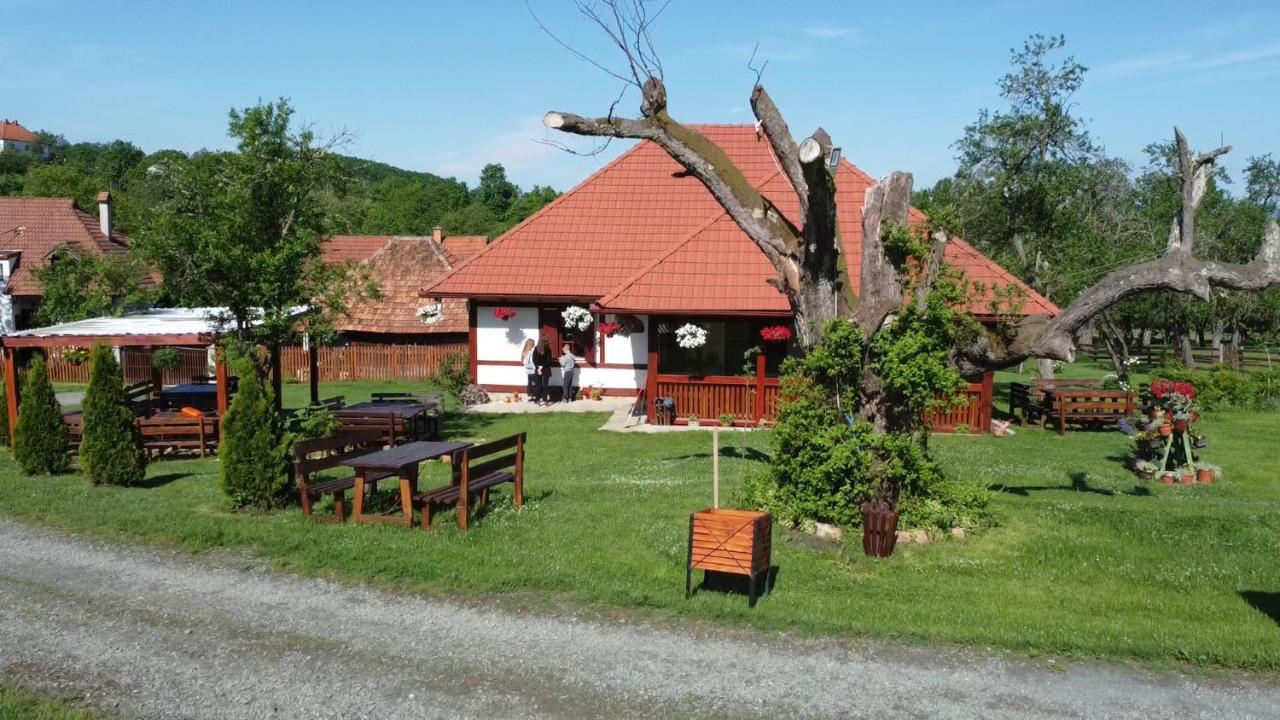Etno Village Gostoljublje Kosjeric Bagian luar foto